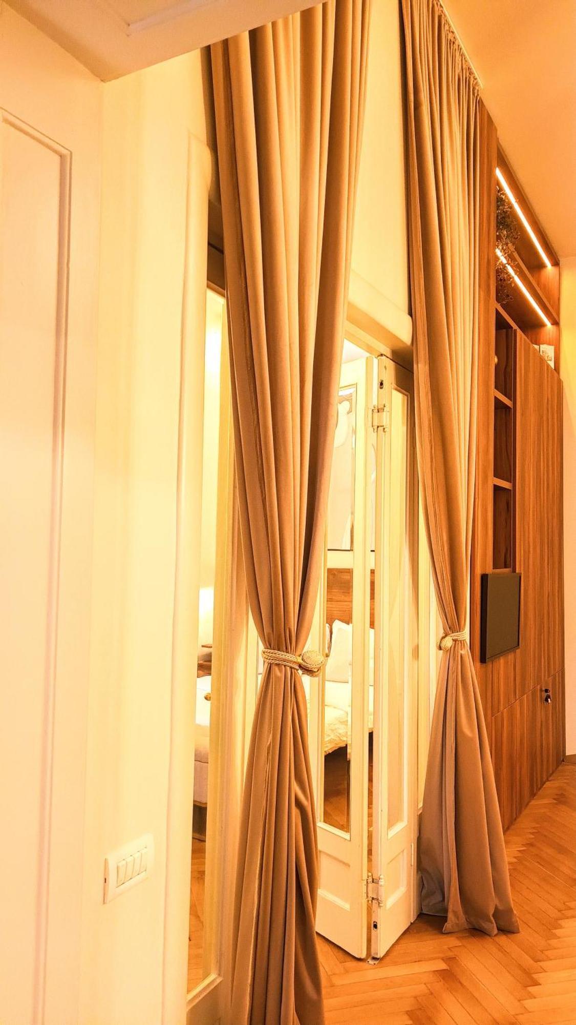 Littlehouse- Entire Property For Maximum 4 People Bucareste Exterior foto