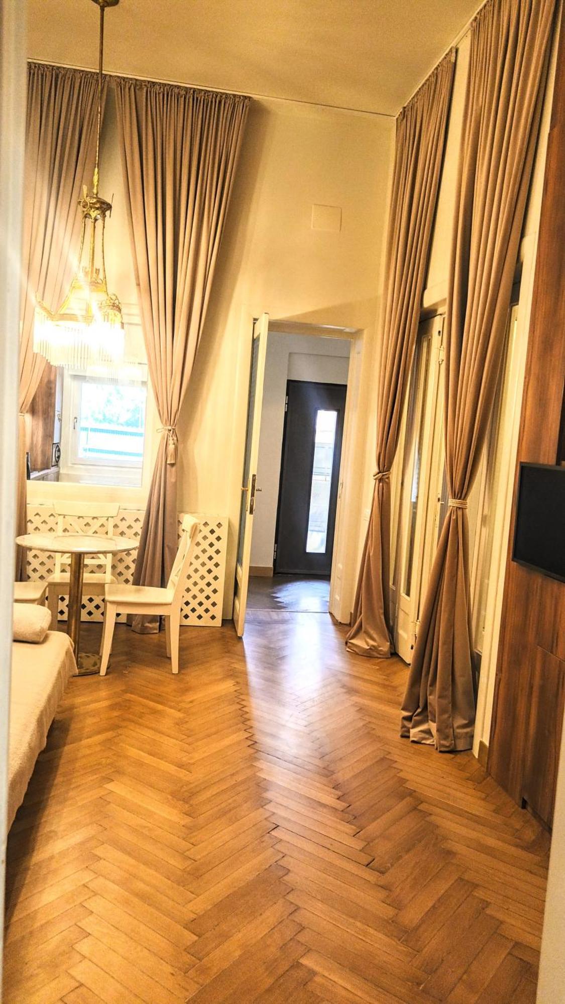 Littlehouse- Entire Property For Maximum 4 People Bucareste Exterior foto